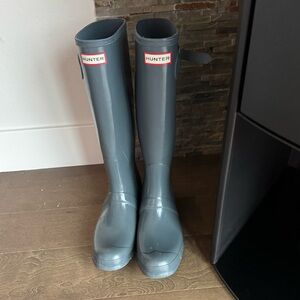 Hunter Gray Tall Rain Boots, size 9, VGUC